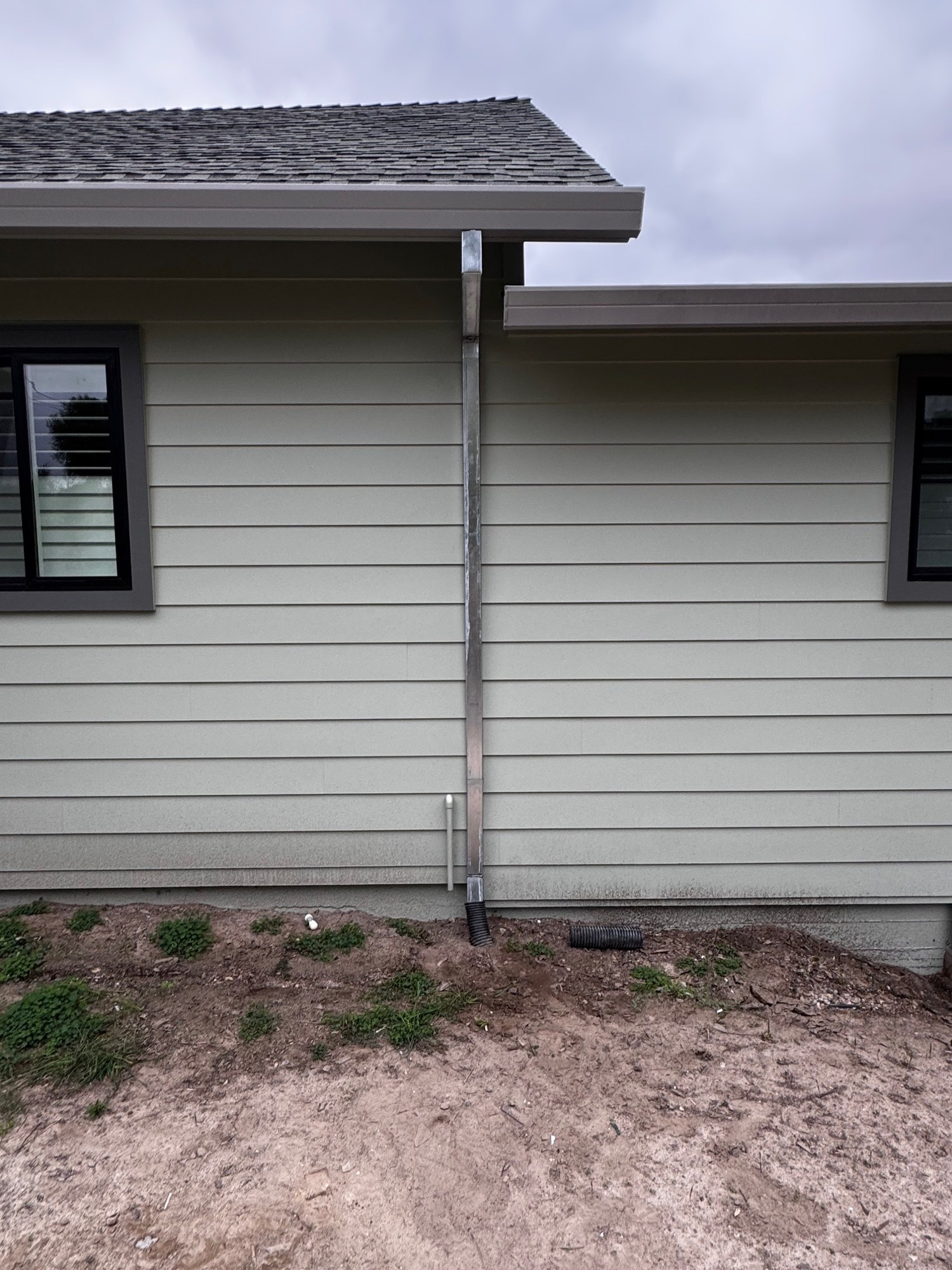 Gutters & exterior details