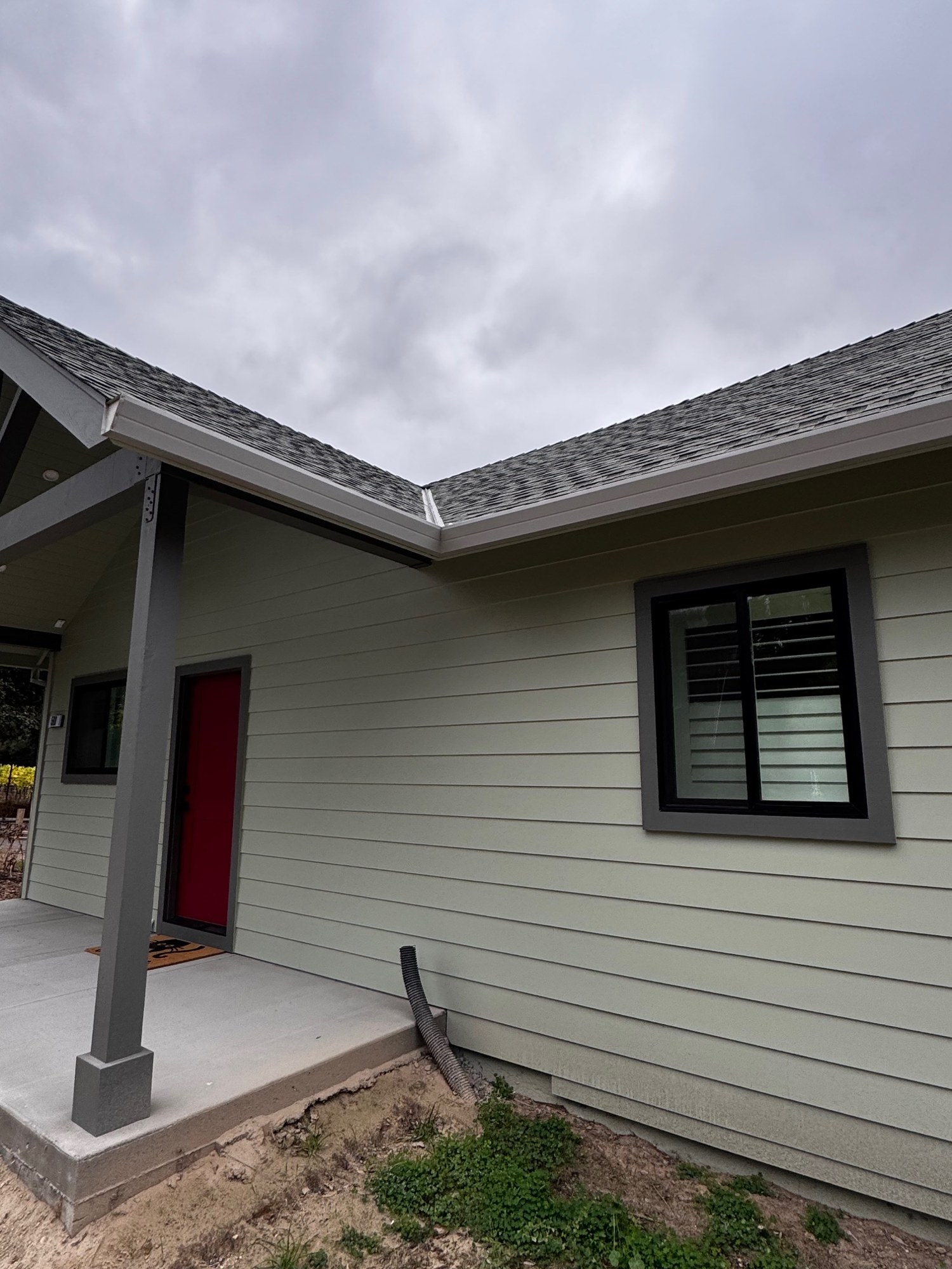 Gutters & exterior details