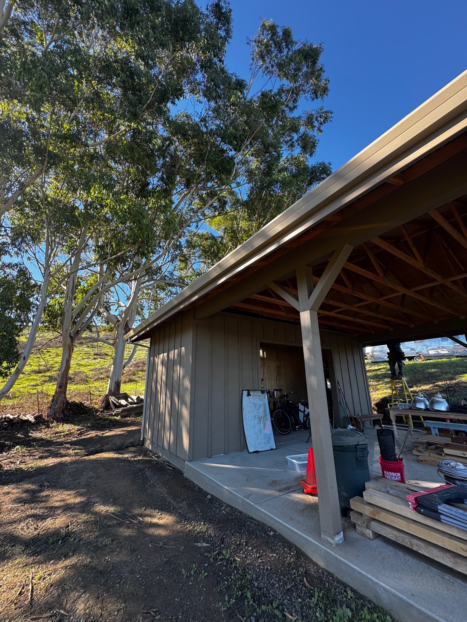 Gutters & exterior details